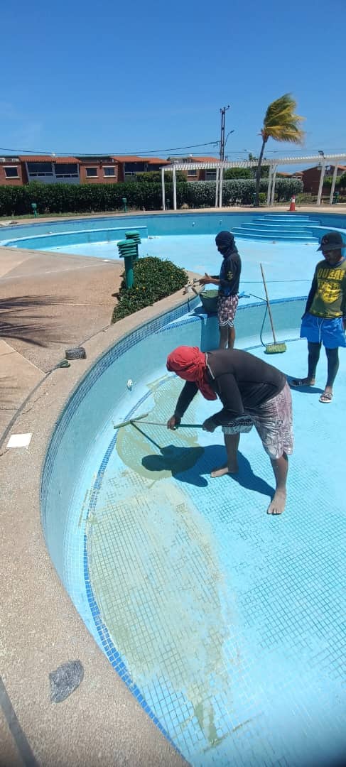 Mantenimiento de la Piscina